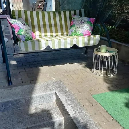 Casa de hóspedes венета 1 *